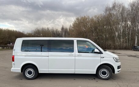 Volkswagen Caravelle T6 рестайлинг, 2019 год, 3 570 000 рублей, 4 фотография