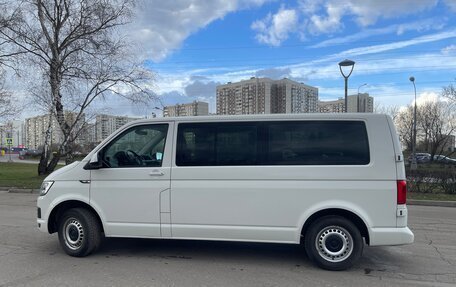 Volkswagen Caravelle T6 рестайлинг, 2019 год, 3 570 000 рублей, 8 фотография