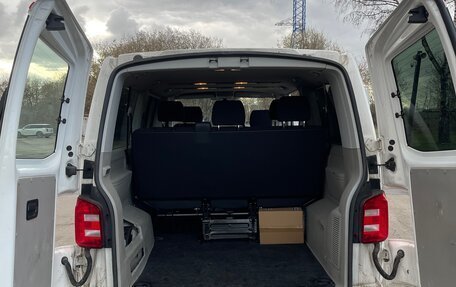 Volkswagen Caravelle T6 рестайлинг, 2019 год, 3 570 000 рублей, 16 фотография