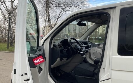 Volkswagen Caravelle T6 рестайлинг, 2019 год, 3 570 000 рублей, 9 фотография