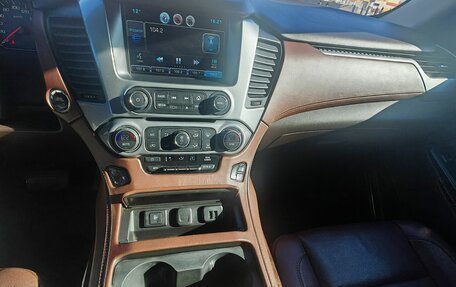 Chevrolet Tahoe IV, 2015 год, 3 490 000 рублей, 14 фотография