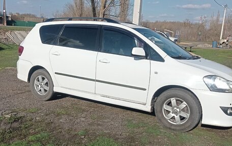 Toyota Avensis Verso I рестайлинг, 2003 год, 750 000 рублей, 4 фотография