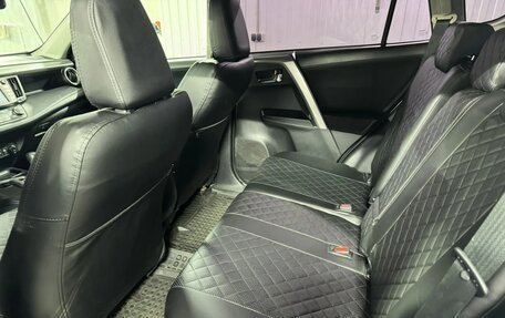 Toyota RAV4, 2018 год, 2 800 000 рублей, 5 фотография