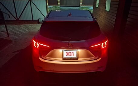 Mazda Axela, 2016 год, 1 400 000 рублей, 8 фотография