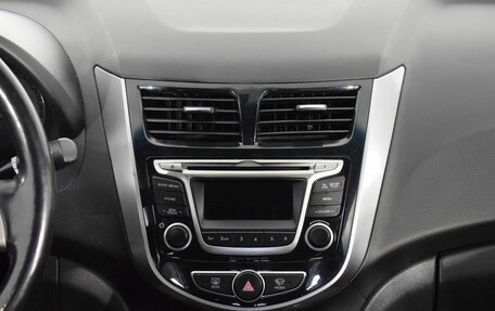 Hyundai Solaris II рестайлинг, 2015 год, 1 100 000 рублей, 13 фотография