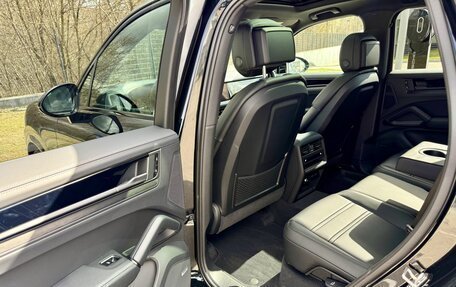 Porsche Cayenne III, 2025 год, 17 990 000 рублей, 7 фотография