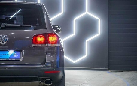 Volkswagen Touareg III, 2007 год, 1 070 000 рублей, 21 фотография