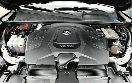 Volkswagen Touareg III, 2018 год, 3 989 000 рублей, 7 фотография