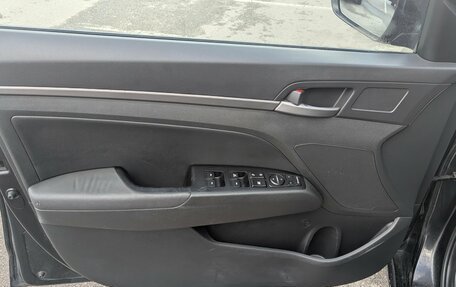 Hyundai Elantra VI рестайлинг, 2016 год, 1 248 000 рублей, 16 фотография