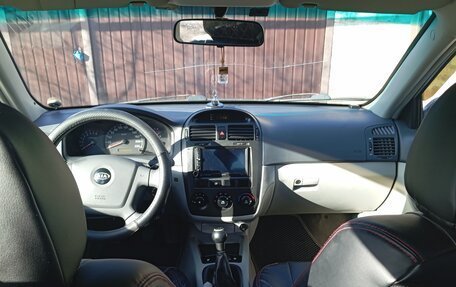 KIA Cerato I, 2005 год, 500 000 рублей, 5 фотография