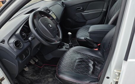 Renault Logan II, 2014 год, 450 000 рублей, 6 фотография