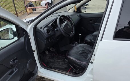 Renault Logan II, 2014 год, 450 000 рублей, 2 фотография