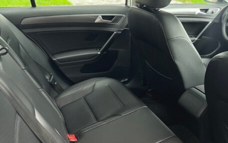 Volkswagen Golf VII, 2020 год, 1 880 000 рублей, 23 фотография