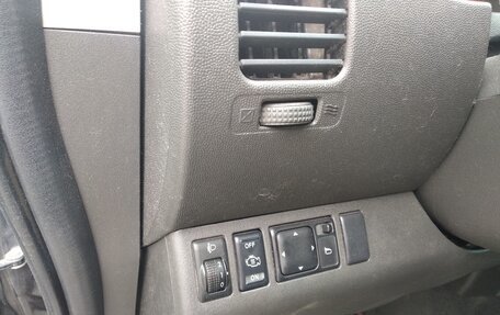 Nissan Navara (Frontier), 2007 год, 1 270 000 рублей, 17 фотография