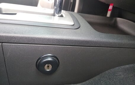 Nissan Navara (Frontier), 2007 год, 1 270 000 рублей, 40 фотография