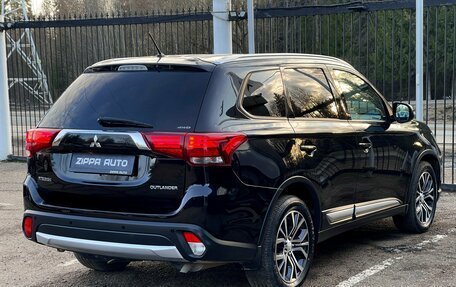 Mitsubishi Outlander III рестайлинг 3, 2015 год, 1 899 000 рублей, 4 фотография
