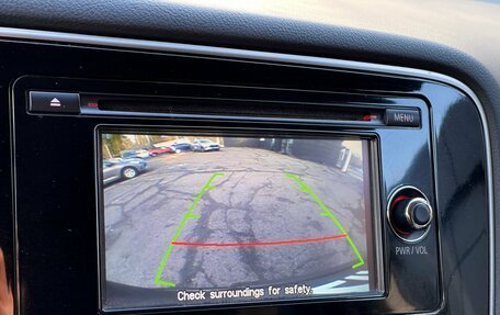 Mitsubishi Outlander III рестайлинг 3, 2015 год, 1 899 000 рублей, 25 фотография