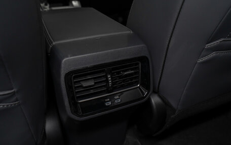 Toyota RAV4, 2025 год, 4 800 000 рублей, 14 фотография