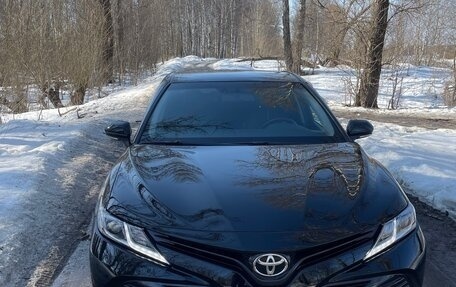 Toyota Camry, 2018 год, 2 250 000 рублей, 1 фотография