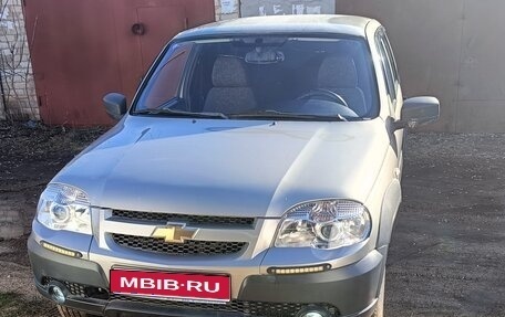 Chevrolet Niva I рестайлинг, 2012 год, 560 000 рублей, 1 фотография