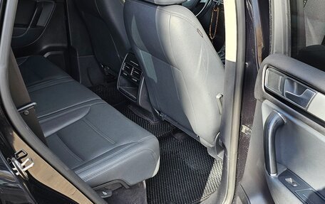 Volkswagen Touareg III, 2016 год, 3 300 000 рублей, 13 фотография