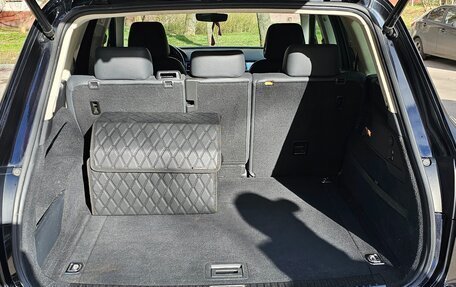 Volkswagen Touareg III, 2016 год, 3 300 000 рублей, 16 фотография