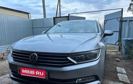 Volkswagen Passat B8 рестайлинг, 2018 год, 1 820 000 рублей, 1 фотография