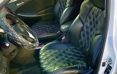 Hyundai Solaris II рестайлинг, 2015 год, 920 000 рублей, 3 фотография