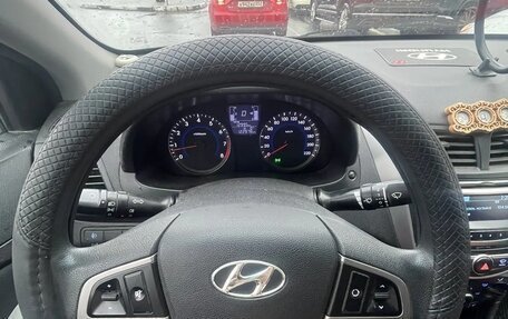 Hyundai Solaris II рестайлинг, 2015 год, 920 000 рублей, 5 фотография