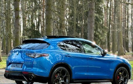 Alfa Romeo Stelvio, 2025 год, 7 790 000 рублей, 4 фотография