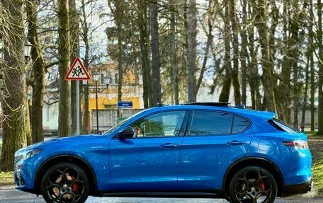 Alfa Romeo Stelvio, 2025 год, 7 790 000 рублей, 7 фотография