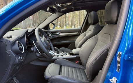 Alfa Romeo Stelvio, 2025 год, 7 790 000 рублей, 19 фотография