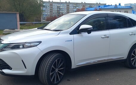 Toyota Harrier, 2017 год, 3 380 000 рублей, 2 фотография