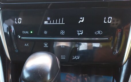 Toyota Harrier, 2017 год, 3 380 000 рублей, 22 фотография