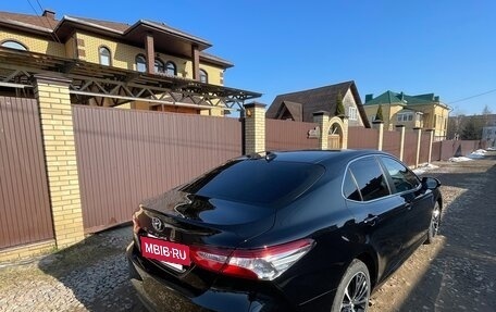 Toyota Camry, 2018 год, 2 250 000 рублей, 13 фотография