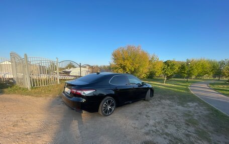 Toyota Camry, 2018 год, 2 250 000 рублей, 38 фотография