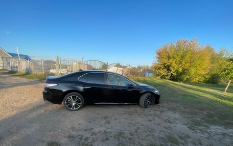 Toyota Camry, 2018 год, 2 250 000 рублей, 36 фотография