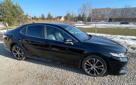 Toyota Camry, 2018 год, 2 250 000 рублей, 28 фотография