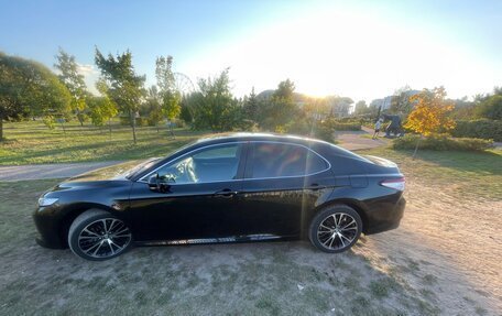 Toyota Camry, 2018 год, 2 250 000 рублей, 40 фотография