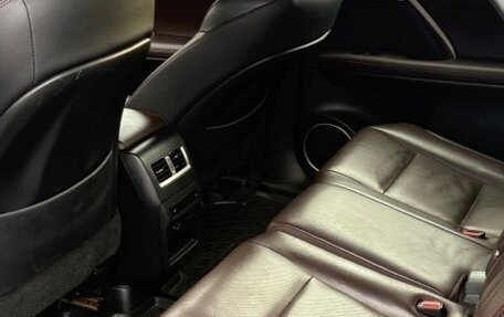 Lexus RX IV рестайлинг, 2017 год, 4 000 000 рублей, 5 фотография