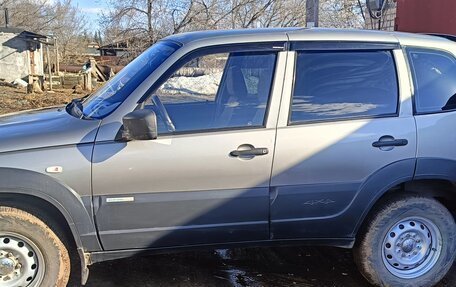 Chevrolet Niva I рестайлинг, 2012 год, 560 000 рублей, 5 фотография