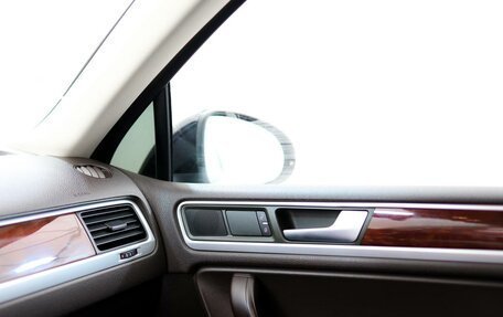 Volkswagen Touareg III, 2014 год, 2 500 000 рублей, 24 фотография