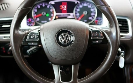 Volkswagen Touareg III, 2014 год, 2 500 000 рублей, 13 фотография