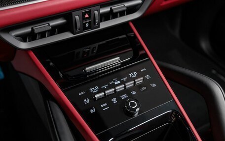 Porsche Cayenne III, 2026 год, 18 850 000 рублей, 16 фотография