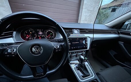 Volkswagen Passat B8 рестайлинг, 2018 год, 1 820 000 рублей, 9 фотография