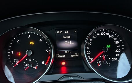 Volkswagen Passat B8 рестайлинг, 2018 год, 1 820 000 рублей, 12 фотография