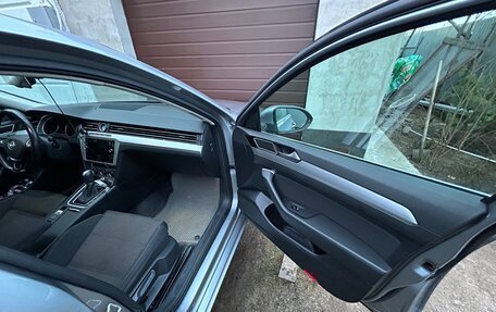 Volkswagen Passat B8 рестайлинг, 2018 год, 1 820 000 рублей, 6 фотография