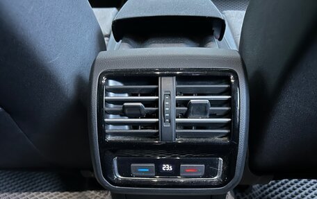 Volkswagen Passat B8 рестайлинг, 2018 год, 1 820 000 рублей, 15 фотография