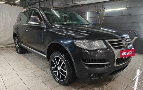 Volkswagen Touareg III, 2008 год, 1 180 000 рублей, 2 фотография