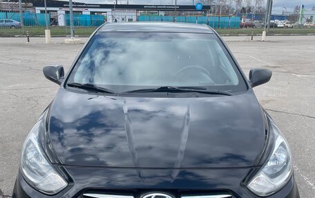 Hyundai Solaris II рестайлинг, 2014 год, 830 000 рублей, 2 фотография